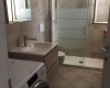 nella foto vediamo un bagno di una splendida villa ubicata in salento
