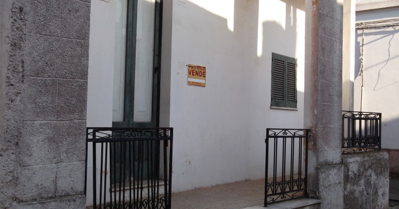 foto di una casa da ristrutturare in salento ubicata in Salignano